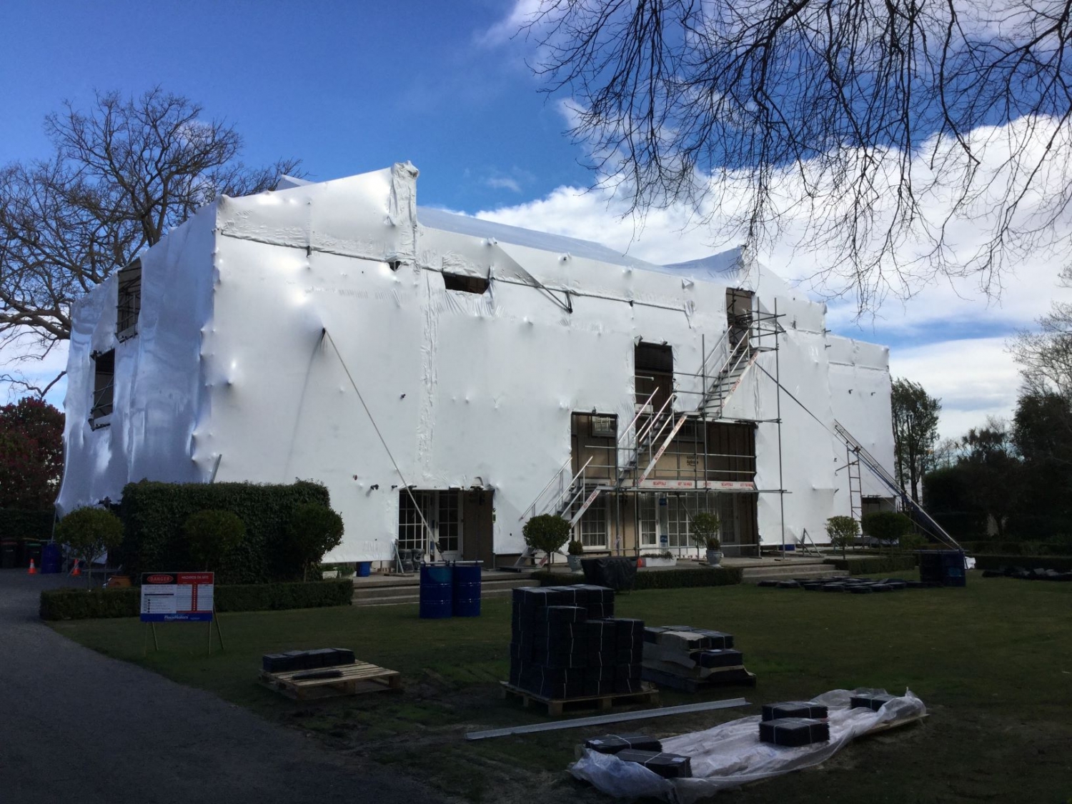 Commercial and Residential Shrink Wrap Christchurch Canterbury Erect Scaffolding.